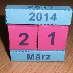 Artikelbild Kalender aus Papierquadern basteln